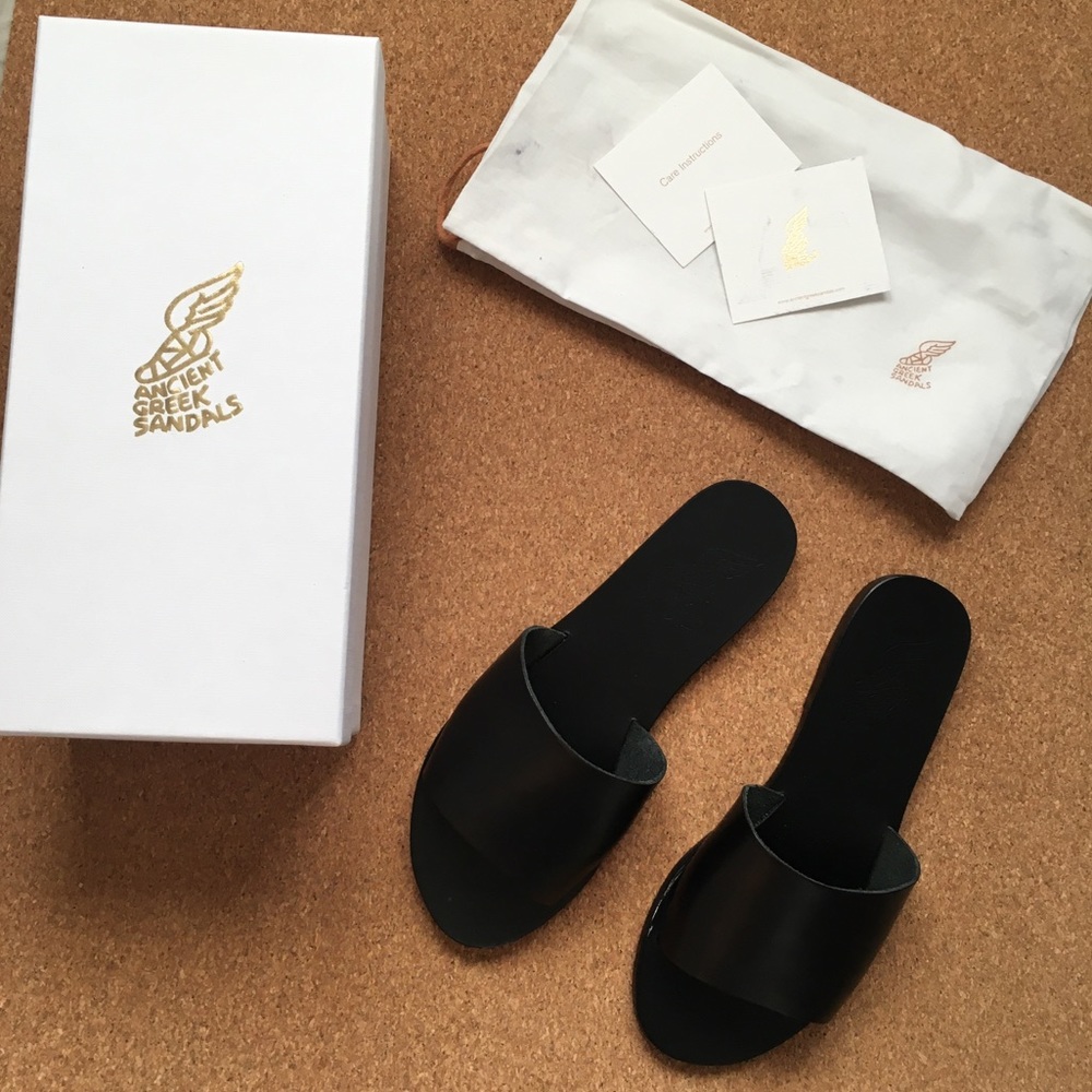 **SOLD** AGS Taygete Leather Slip-On 38 - Picture 2 of 8